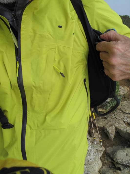 quechua windbreaker